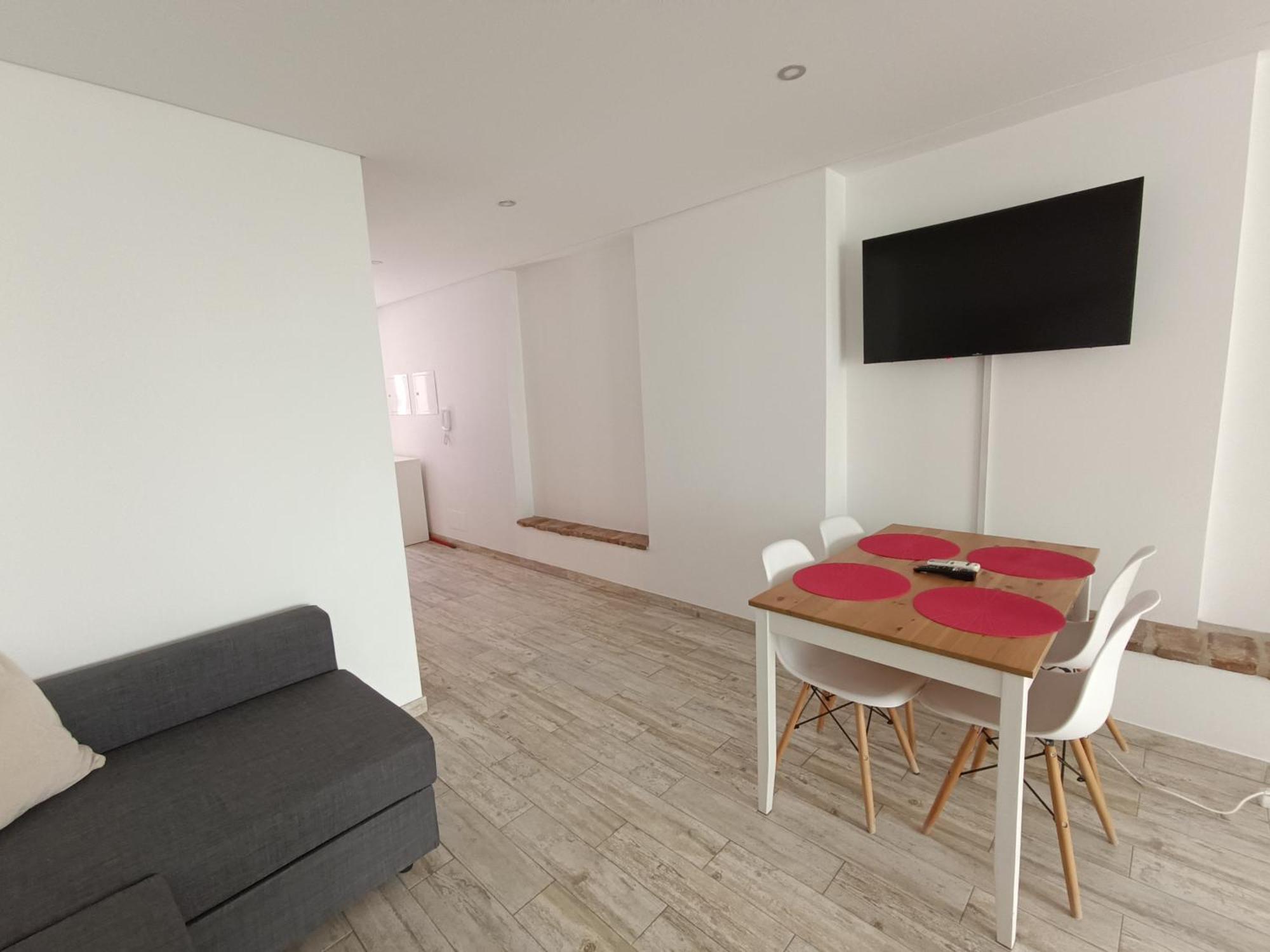 Tomarhousing - 37 Old Town *